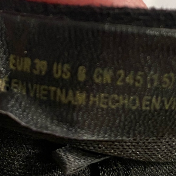 H&M Ballet Flats. Black Faux Suede with Black Elastic Back Women’s Size 8 - Picture 5 of 6